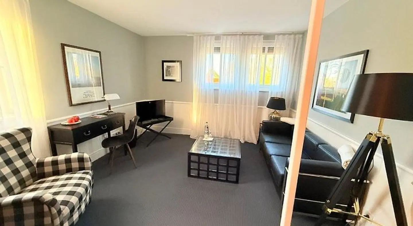 Village ROOM_EXAMPLE
