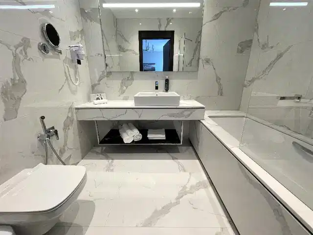 VICTORIA Hotel Klaip'da Badezimmer