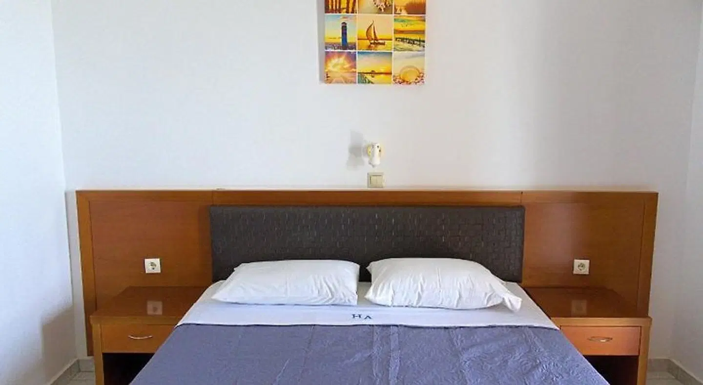 Amoudi Hotel Studios Apartments ROOM_EXAMPLE