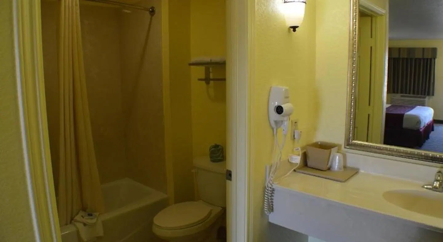 Scottish Inns Fort Worth Badezimmer
