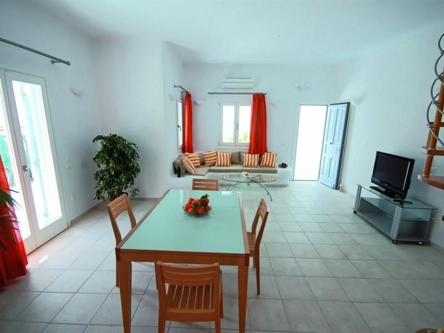 Villa Nireas ROOM_EXAMPLE