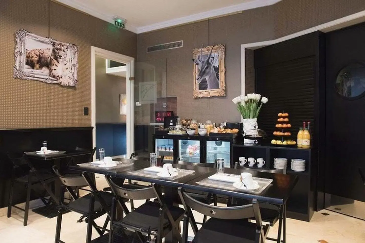 de Noailles Restaurant