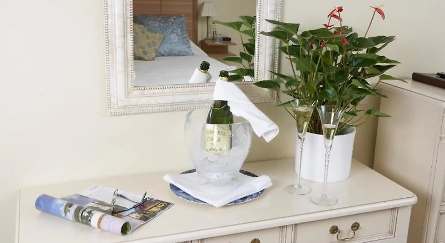 Yalbury Cottage ROOM_EXAMPLE