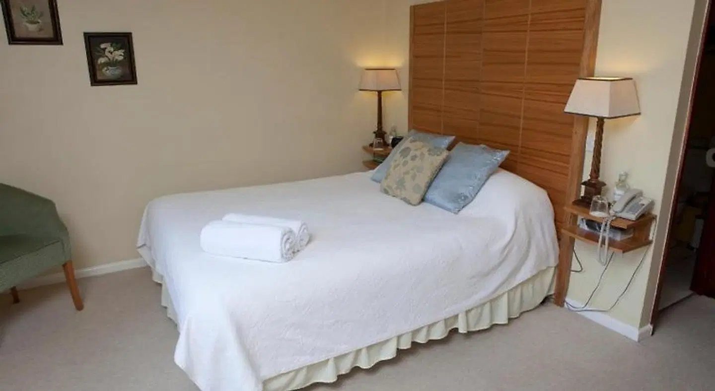 Yalbury Cottage ROOM_EXAMPLE