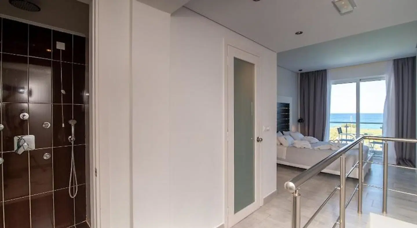 Belussi Beach Hotel & Suites Badezimmer