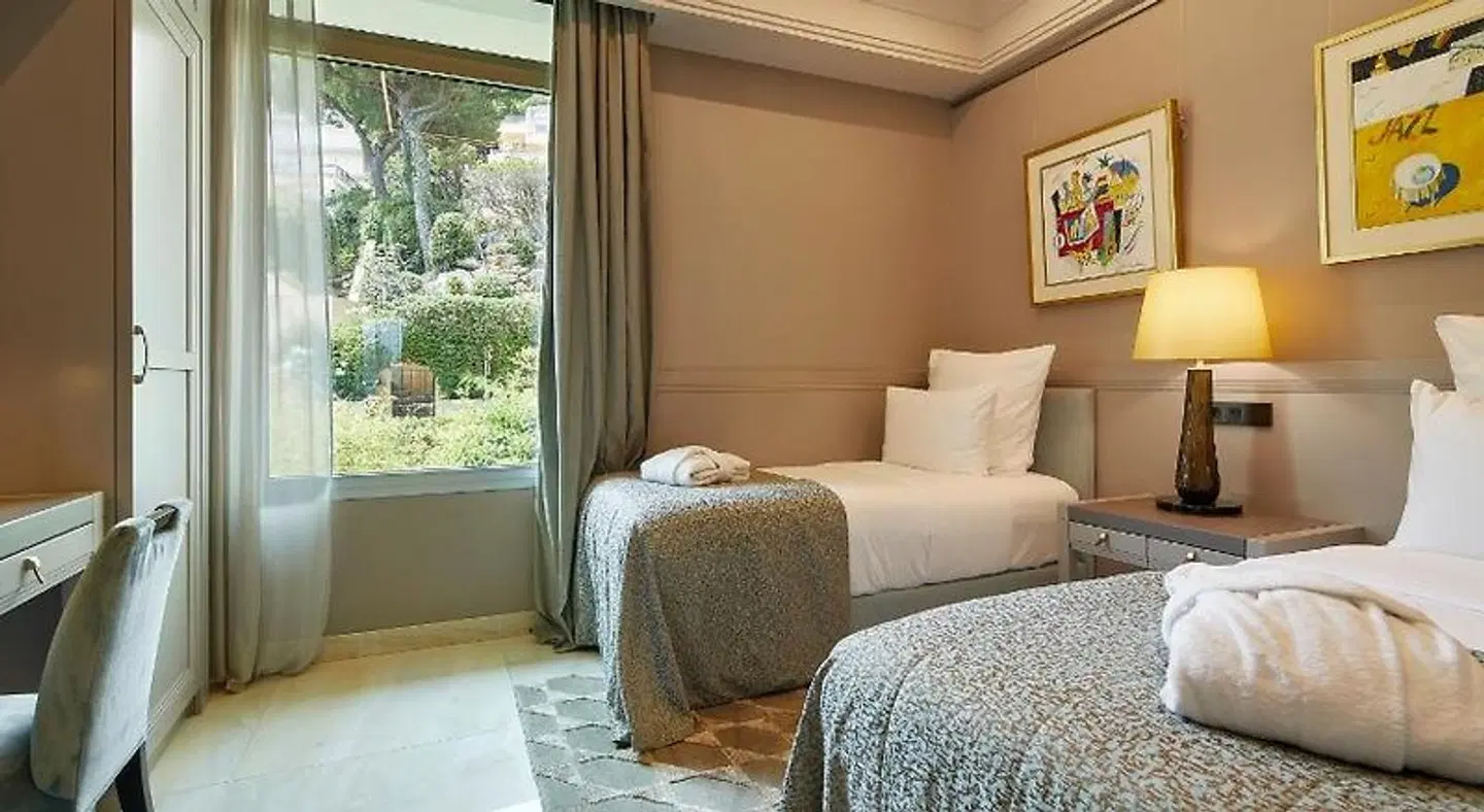 Alàbriga Hotel & HomeSuites ROOM_EXAMPLE