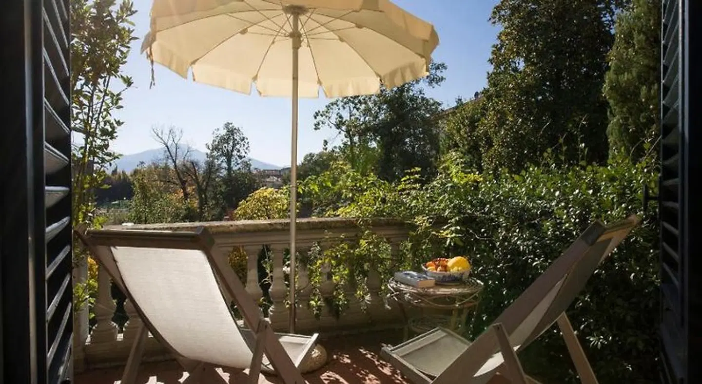 Al Porto Di Lucca B&B Terrasse