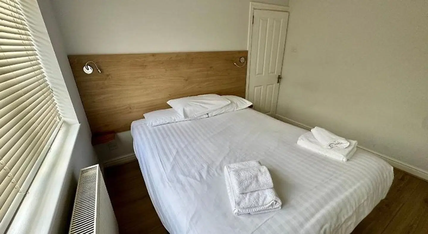 Brentwood Guest House ROOM_EXAMPLE