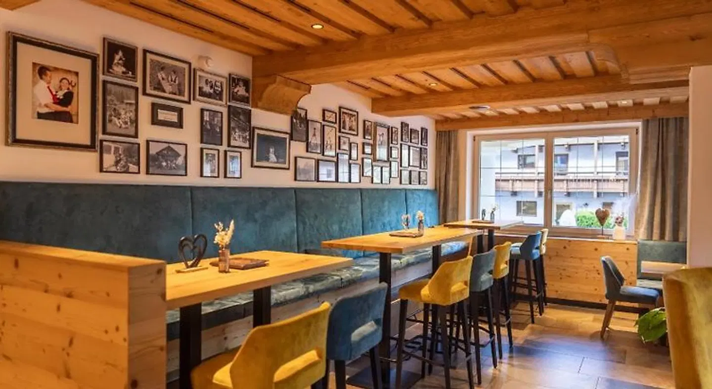 Almhof Lackner Bar