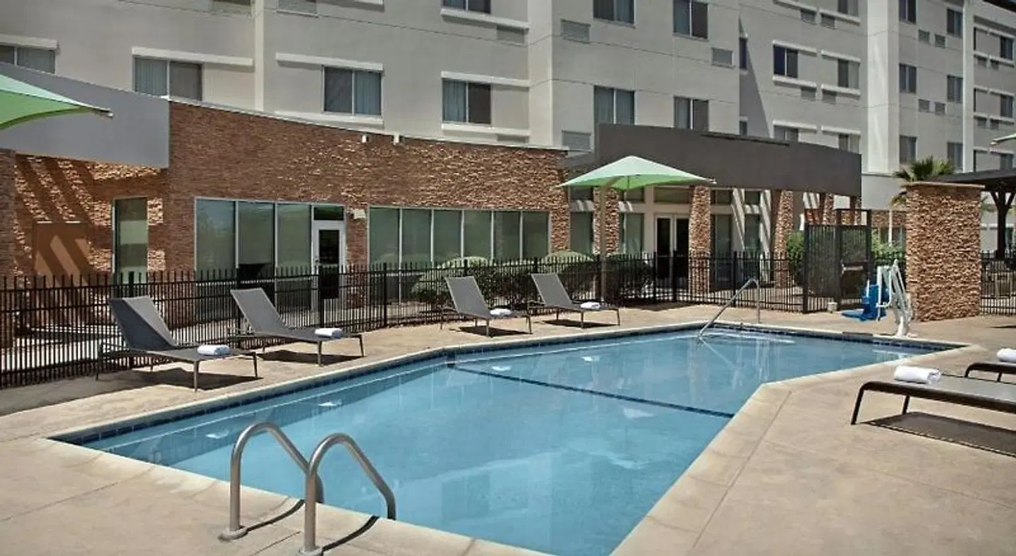 Courtyard by Marriott El Paso East/I-10 OUTDOOR_POOL