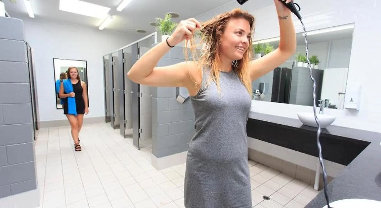 Cairns Central YHA PEOPLE