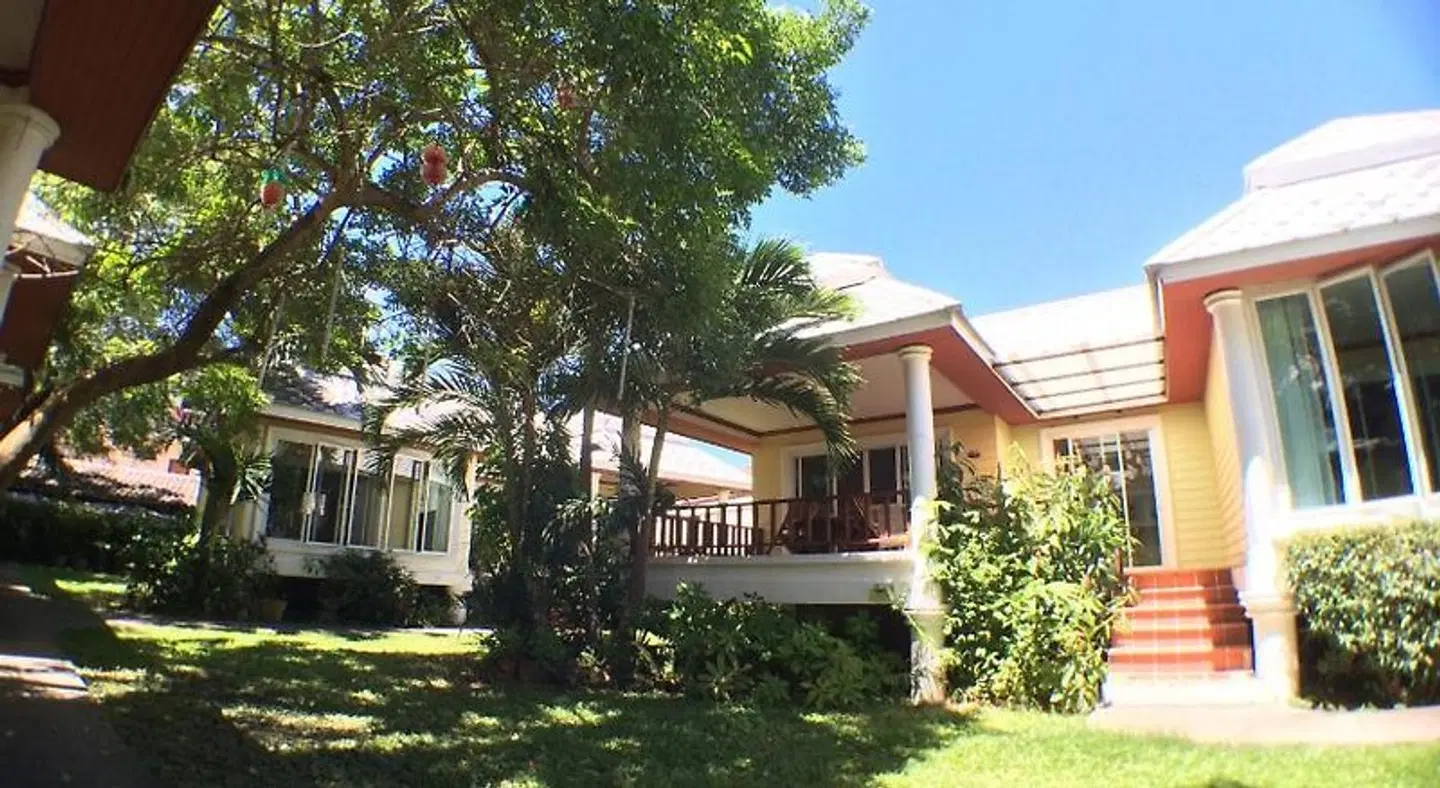 Lemon House EXTERIOR