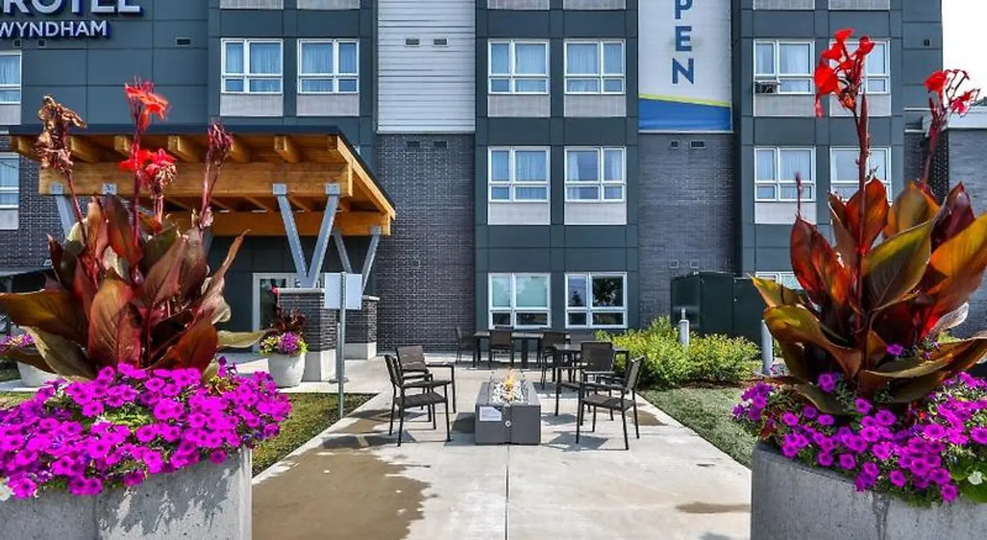 Microtel Inn & Suites By Wyndham Kanata LOUNGE_LOBBY