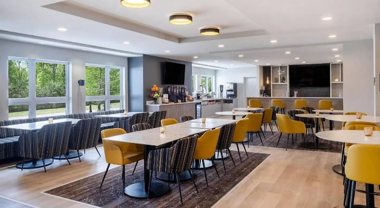 Microtel Inn & Suites By Wyndham Kanata Restaurant