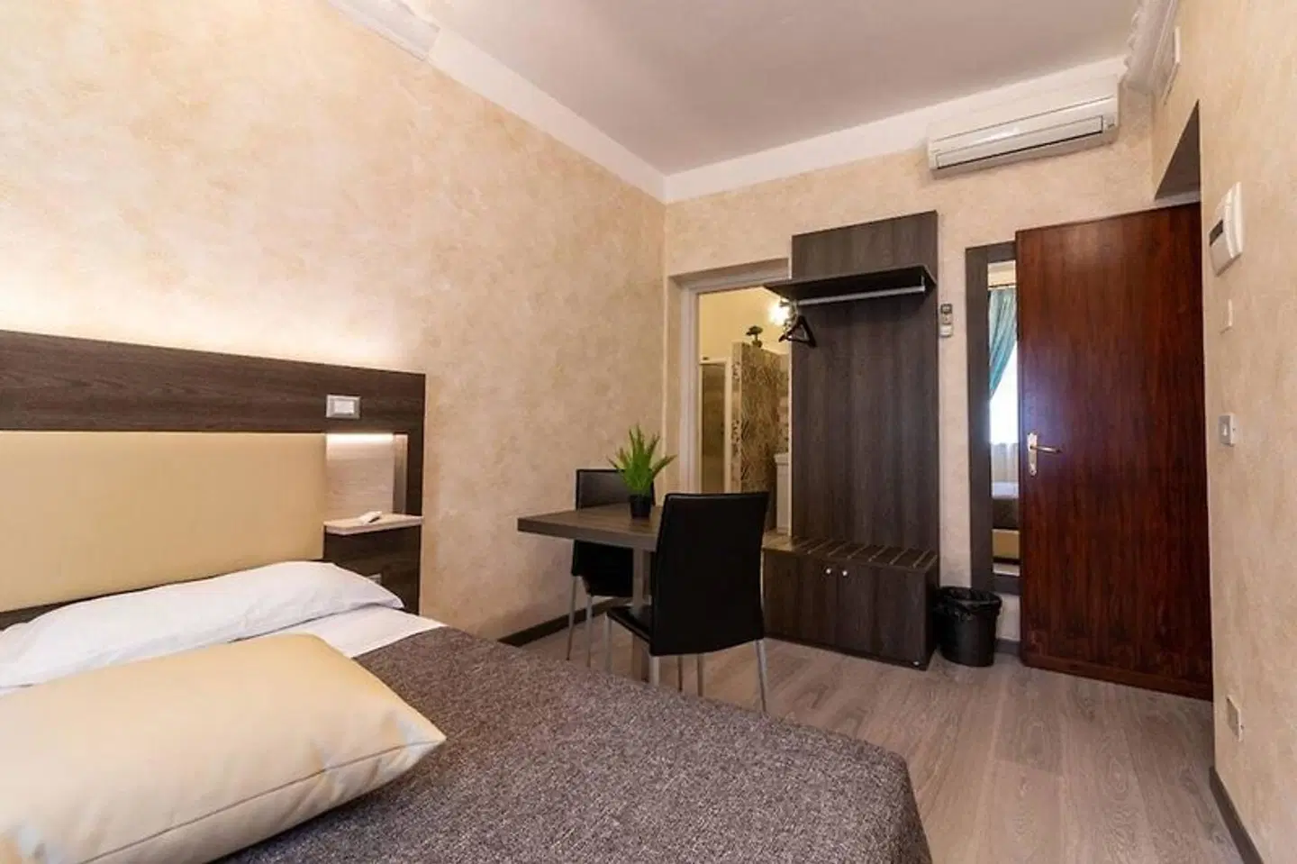Kunesias B&B ROOM_EXAMPLE