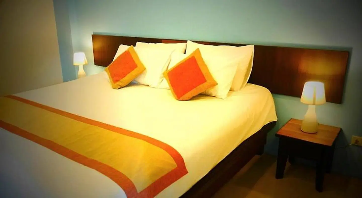 Cool Residence ROOM_EXAMPLE