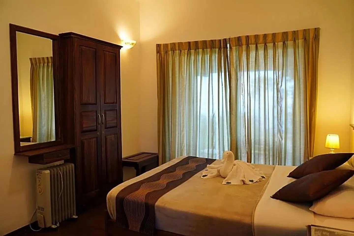 Chateau de Moulin le Comte HEALTH_BEAUTY