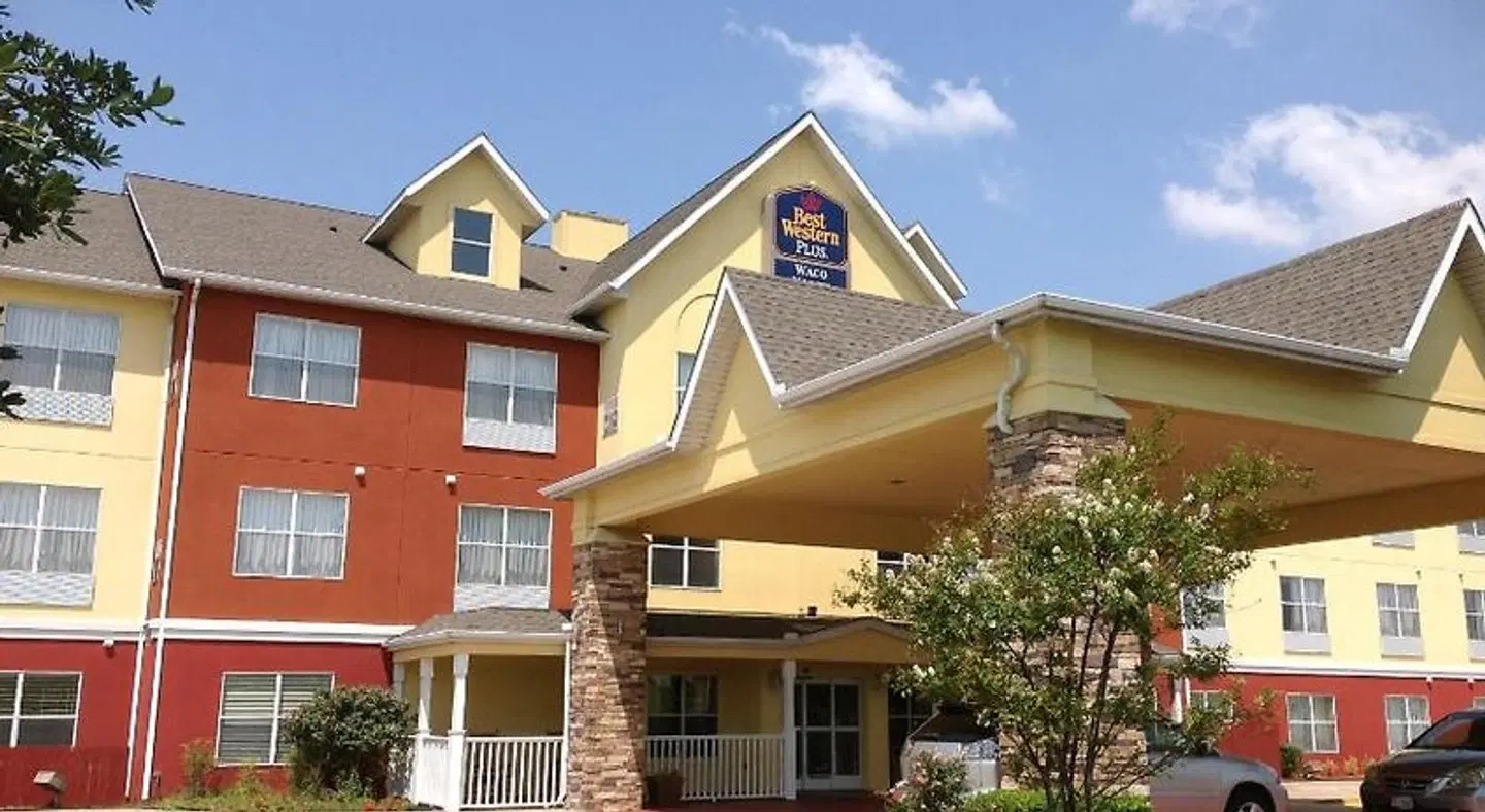 Best Western Plus Waco North EXTERIOR