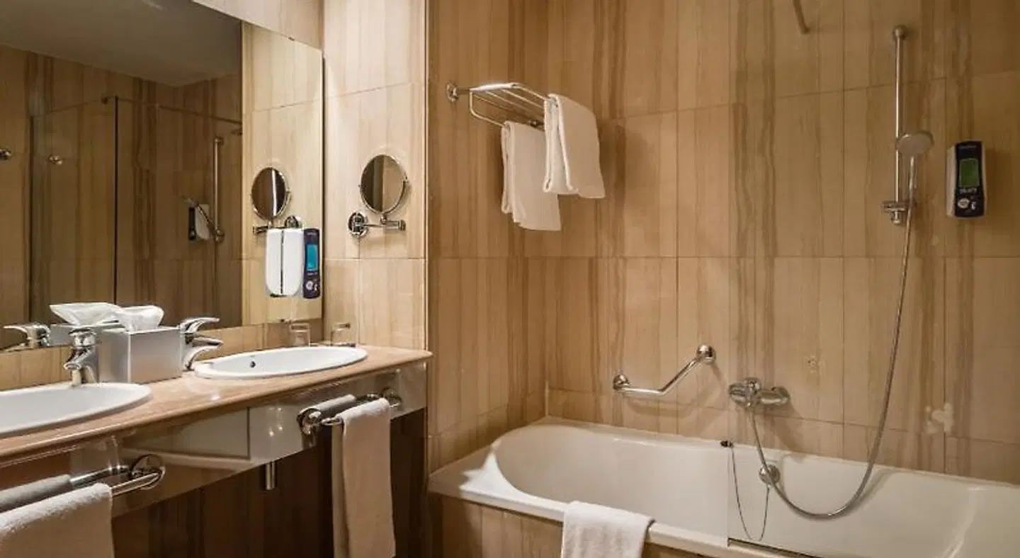 SB Ciutat de Tarragona Badezimmer