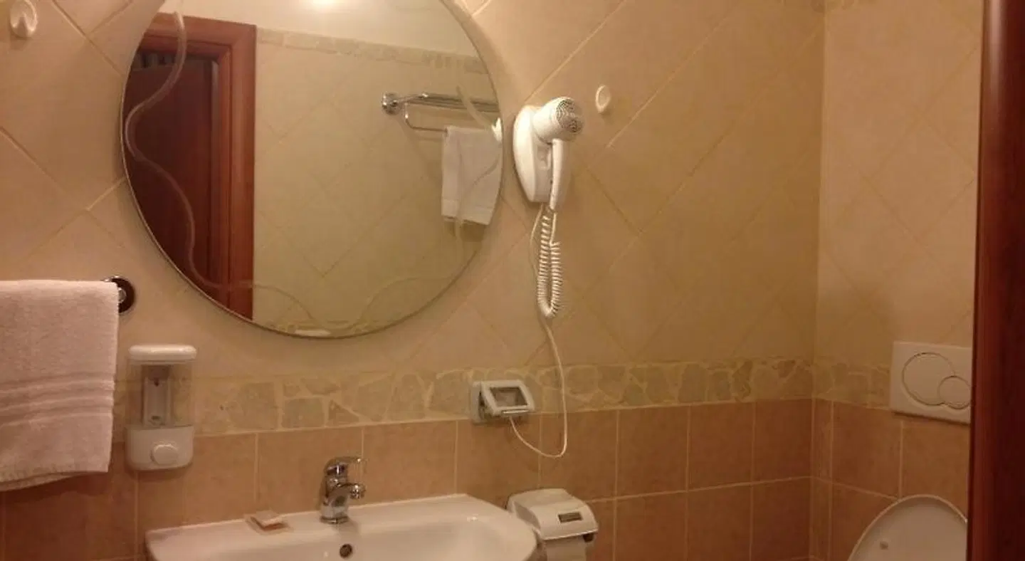 B&B Alex II Badezimmer