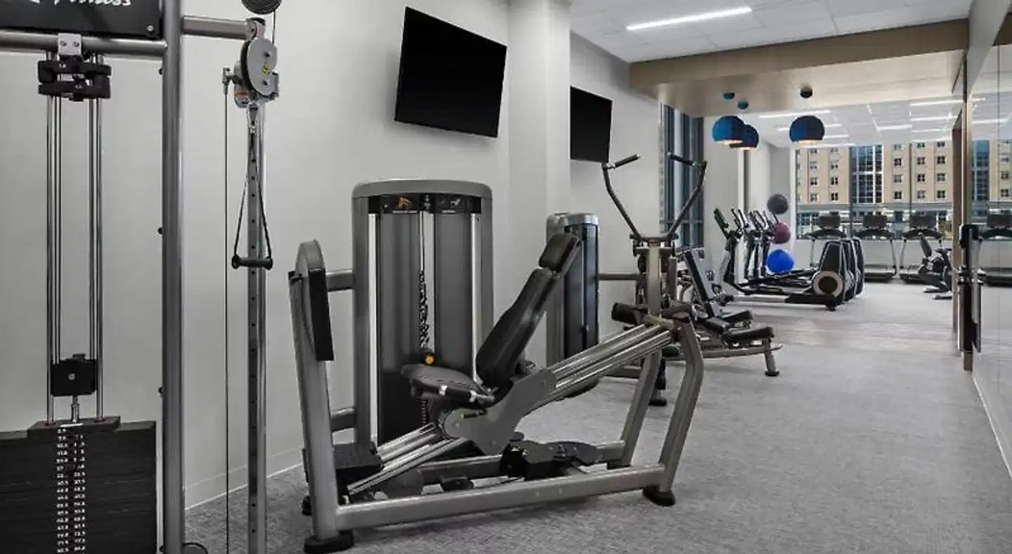 The Oaklander Hotel, Autograph Collection Sport und Entertainment