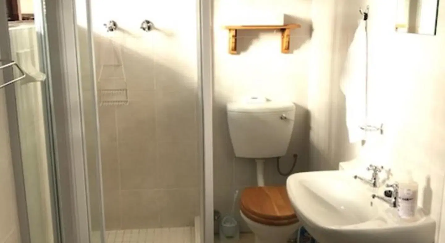 Valley Heights Guest House B&B Badezimmer