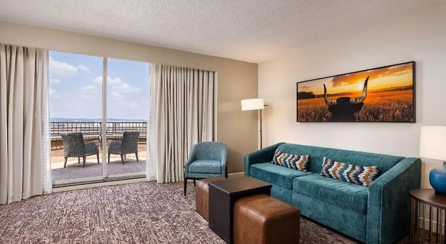 DoubleTree Suites by Hilton Austin ROOM_EXAMPLE