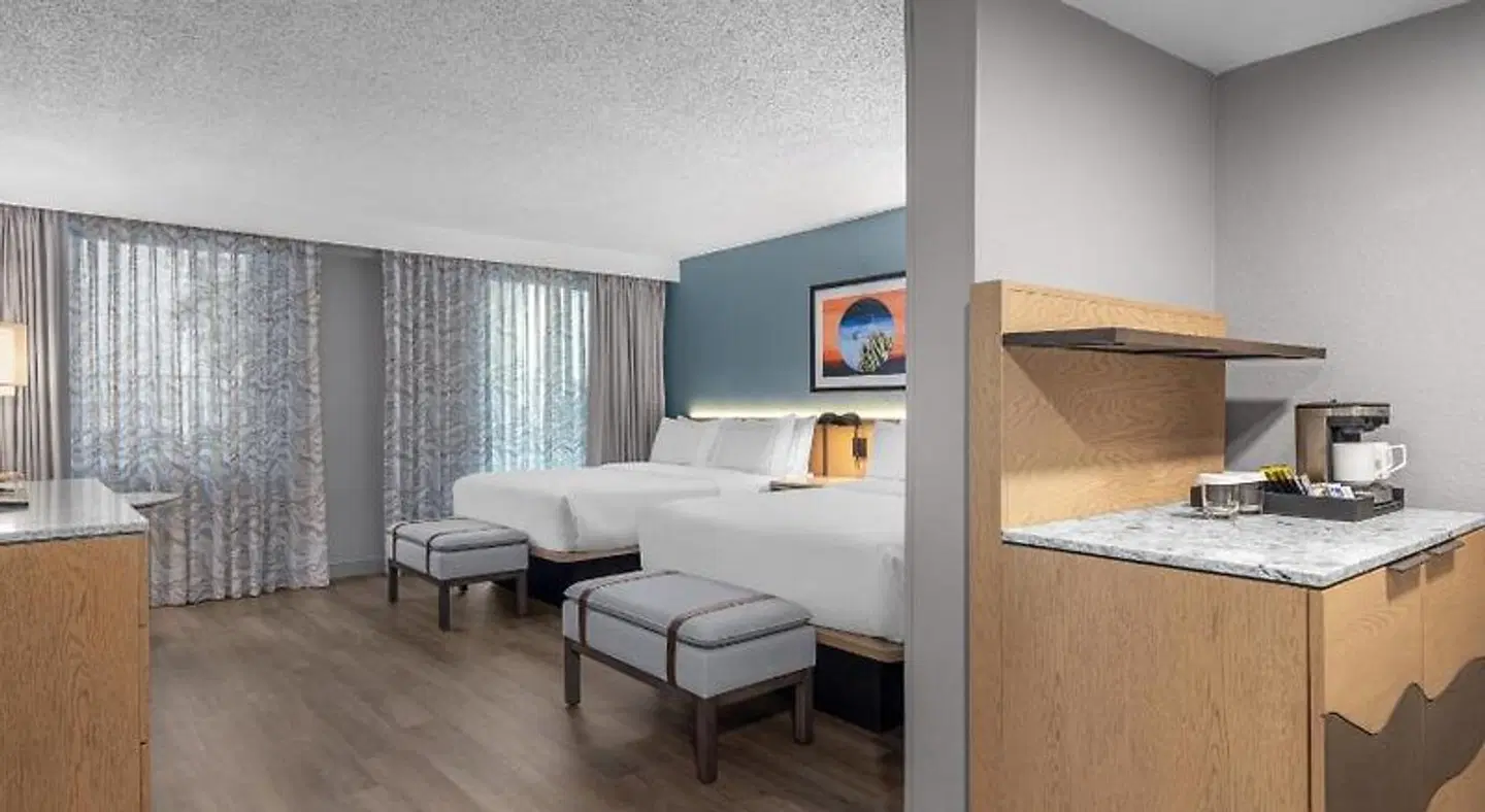 DoubleTree by Hilton Phoenix Midtown ROOM_EXAMPLE
