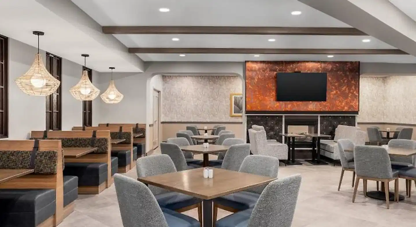 Hilton Garden Inn Phoenix Midtown Lobby