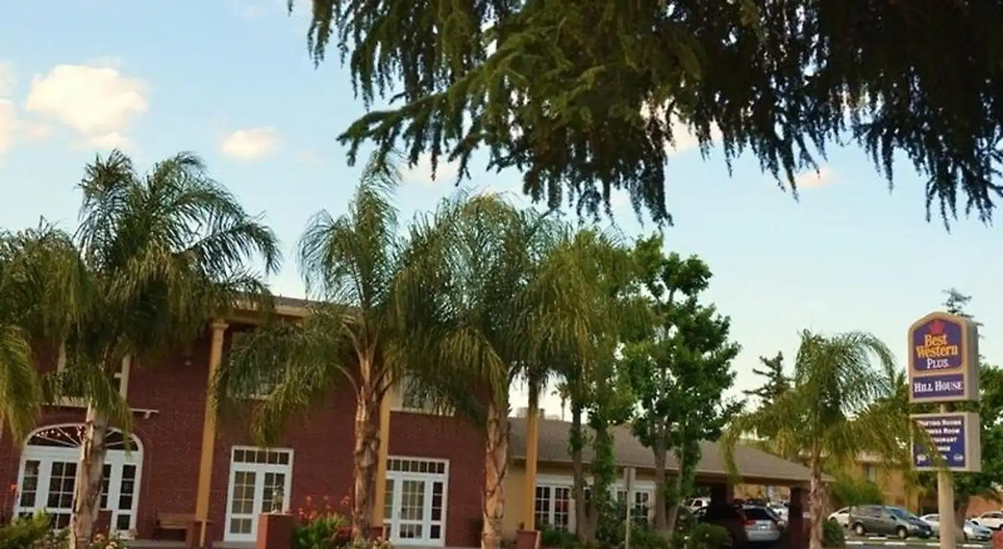 Best Western Plus Hill House Aussenansicht