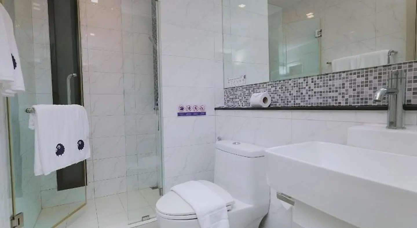 Kokotel Bangkok Sukhumvit 50 Badezimmer