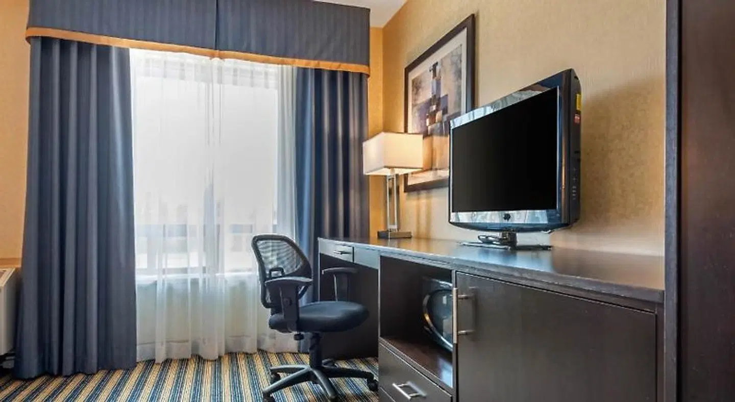 Comfort Inn St. Thomas ROOM_EXAMPLE