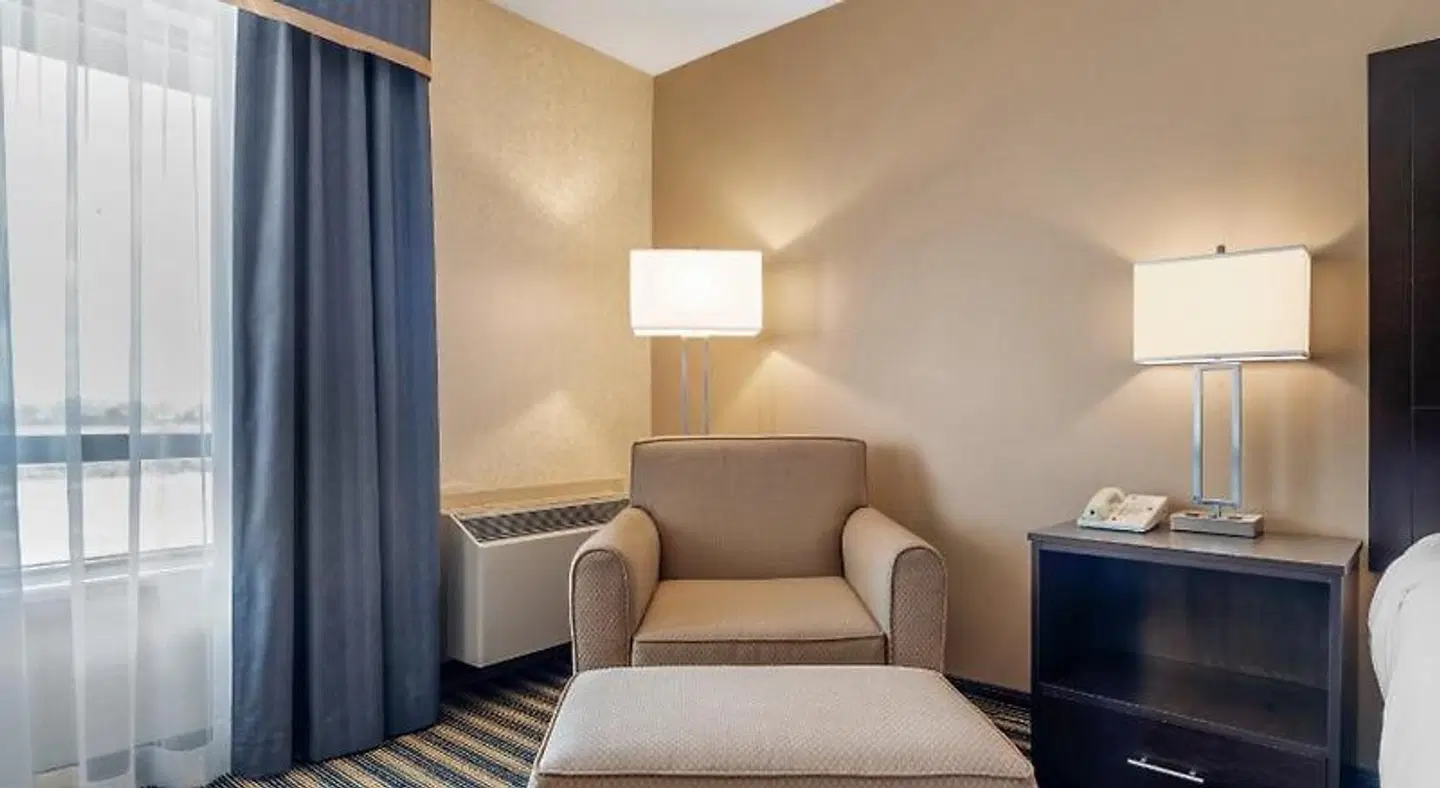 Comfort Inn St. Thomas ROOM_EXAMPLE