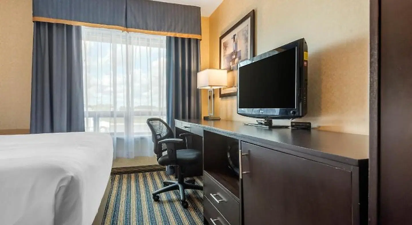 Comfort Inn St. Thomas ROOM_EXAMPLE