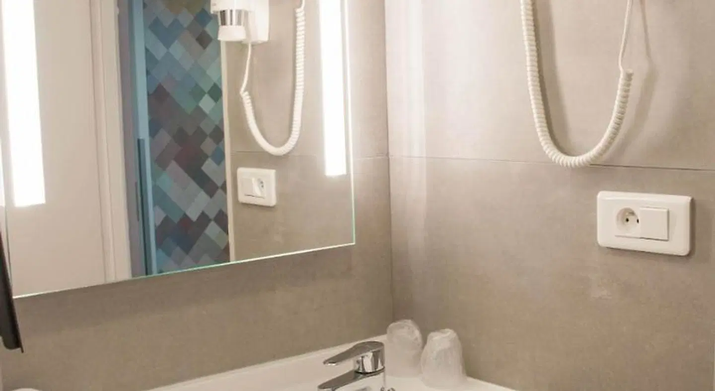 Hotel Kyriad Montpellier Ouest - Saint Jean de Vedas Badezimmer