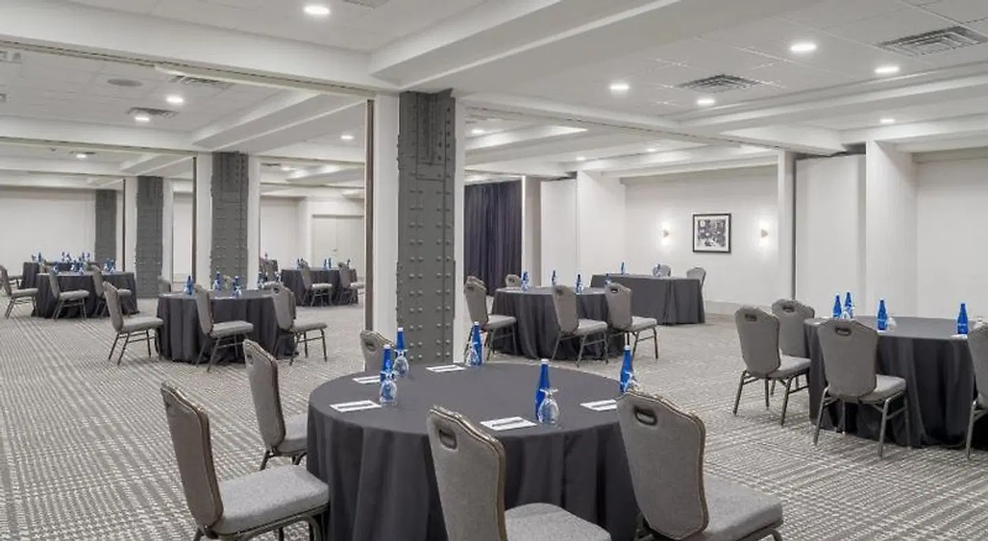 Crowne Plaza Indianapolis Downtown Union Station by IHG Konferenz