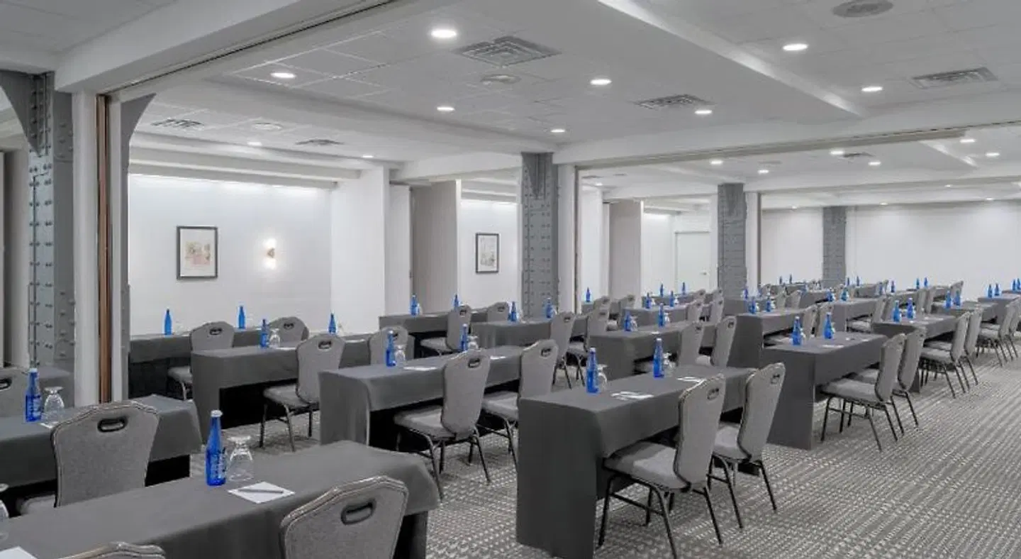 Crowne Plaza Indianapolis Downtown Union Station by IHG Konferenz