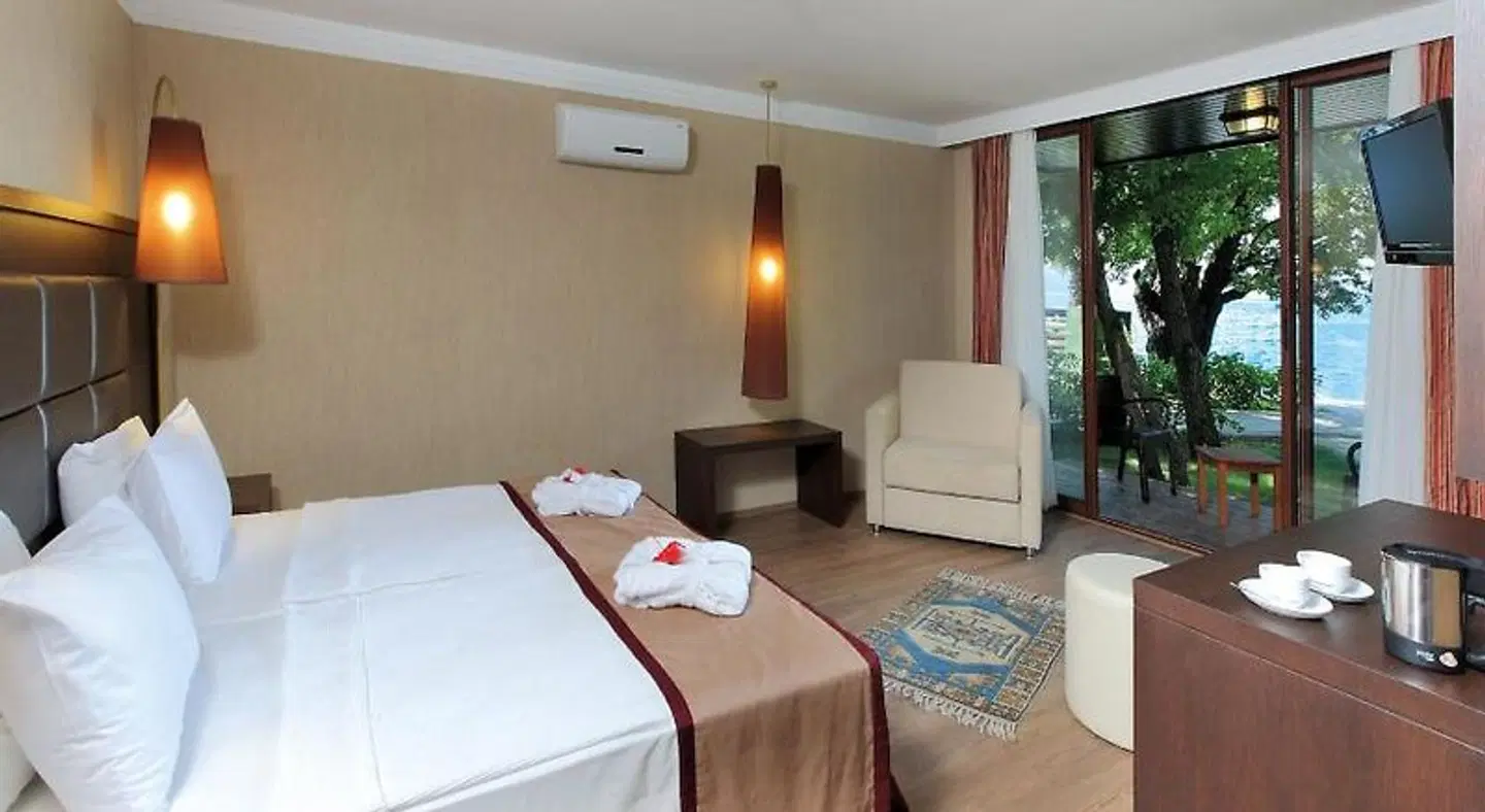Fortezza Beach Resort Hotel ROOM_EXAMPLE