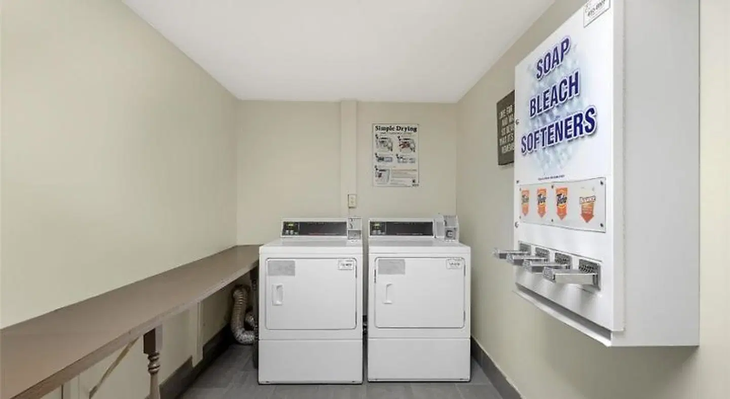 Best Western Plus York Hotel and Conference Center ROOM_EXAMPLE