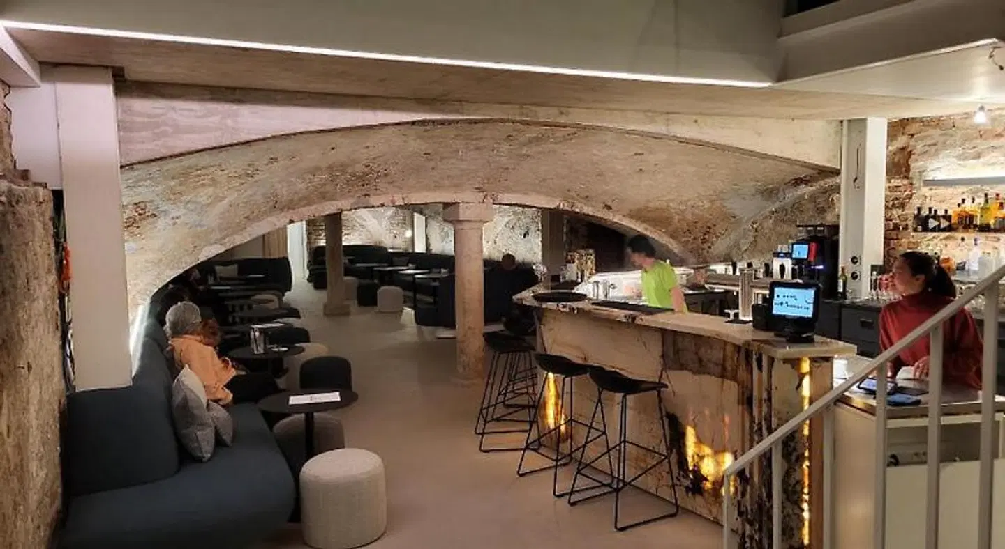 Bourgoensch Hof Bar
