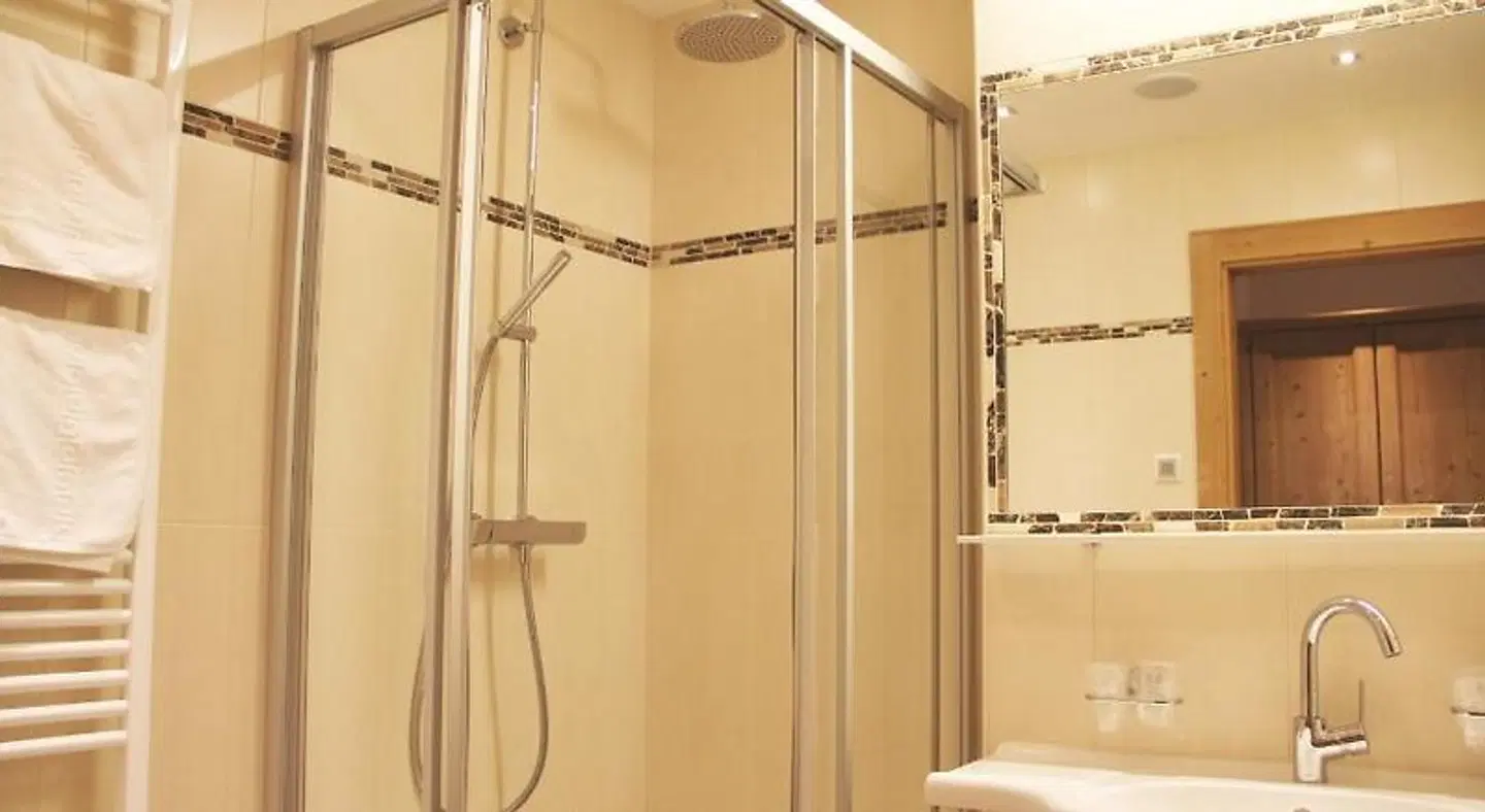 Hotel Pension Sonnleiten Badezimmer