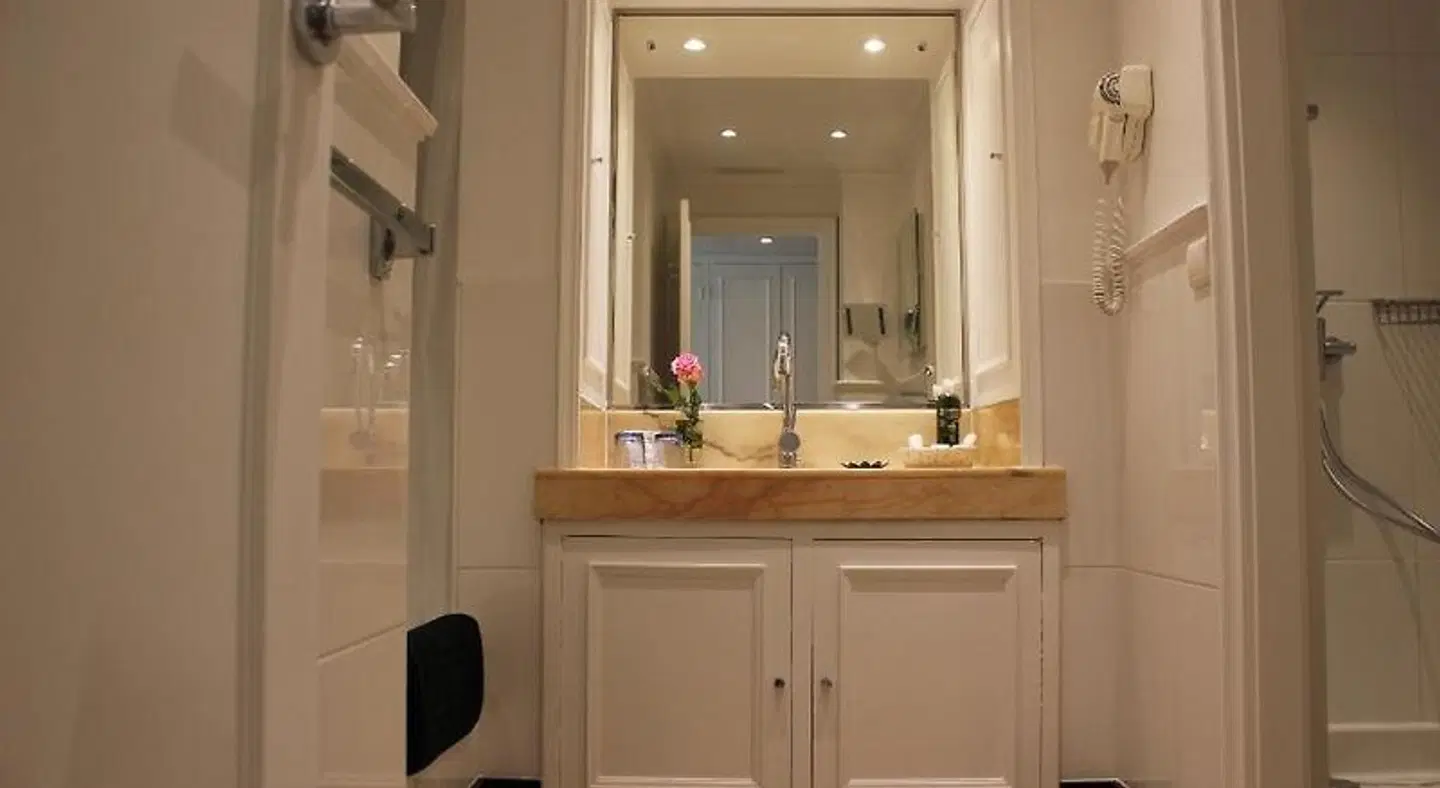 Victoria ROOM_EXAMPLE