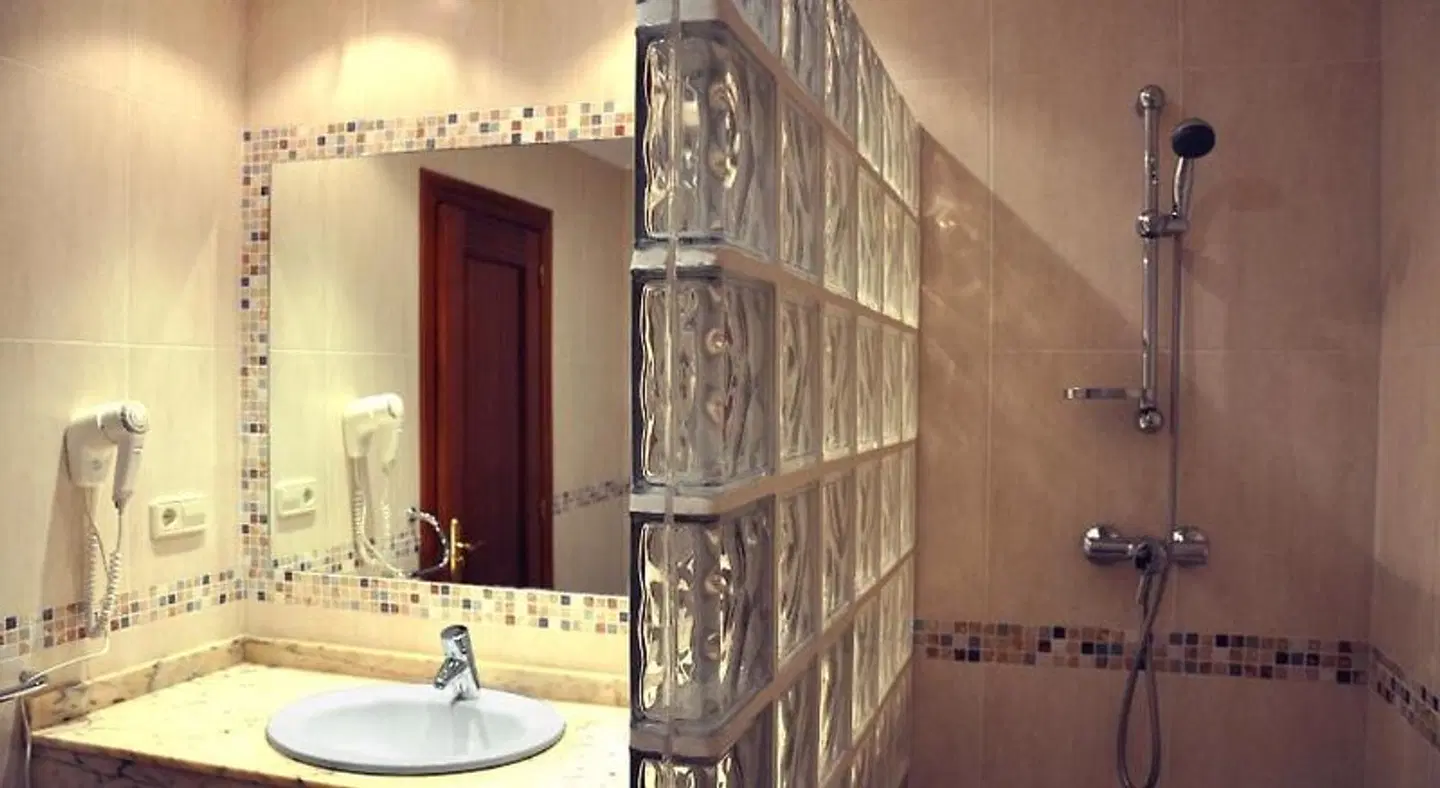 San Millán & Spa Badezimmer