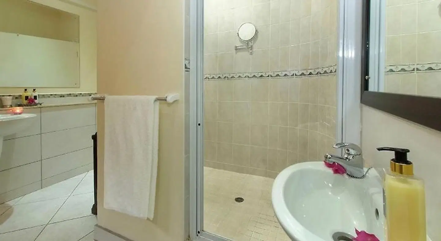Anchors Rest Guest House and Self Catering Badezimmer