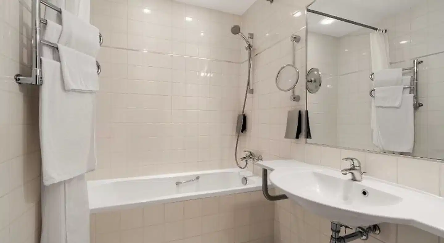 Rixwell Elefant Hotel Badezimmer