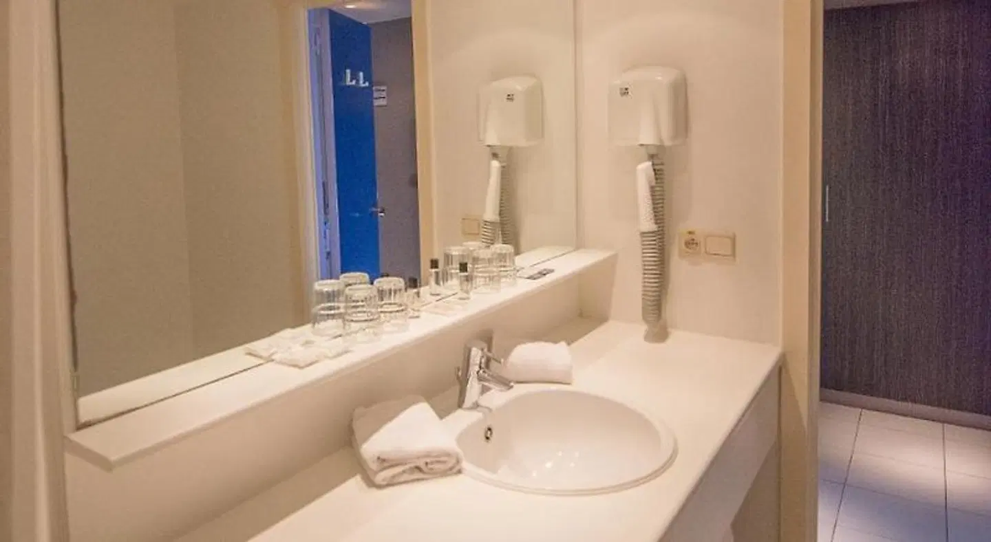 Ostend Hotel Badezimmer