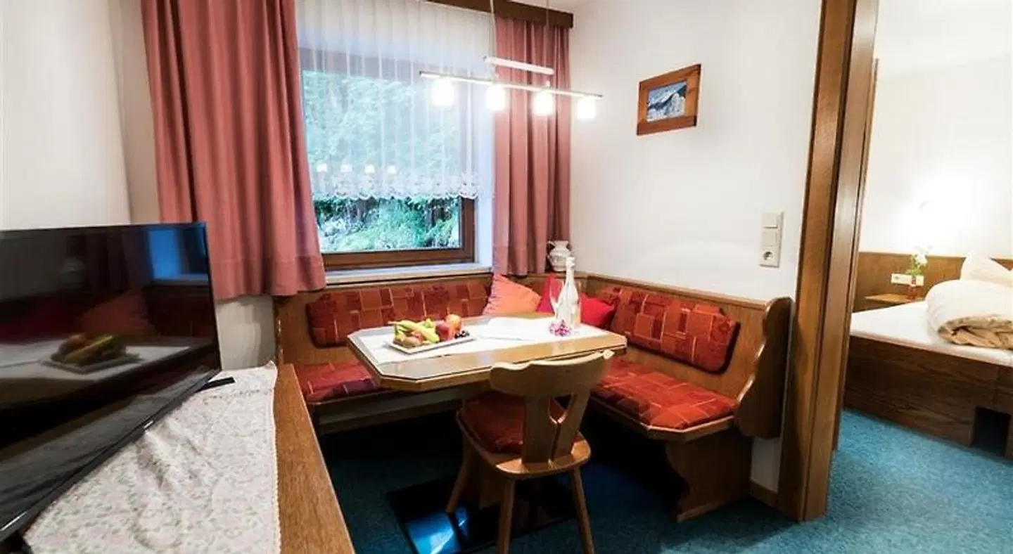 Freisleben ROOM_EXAMPLE