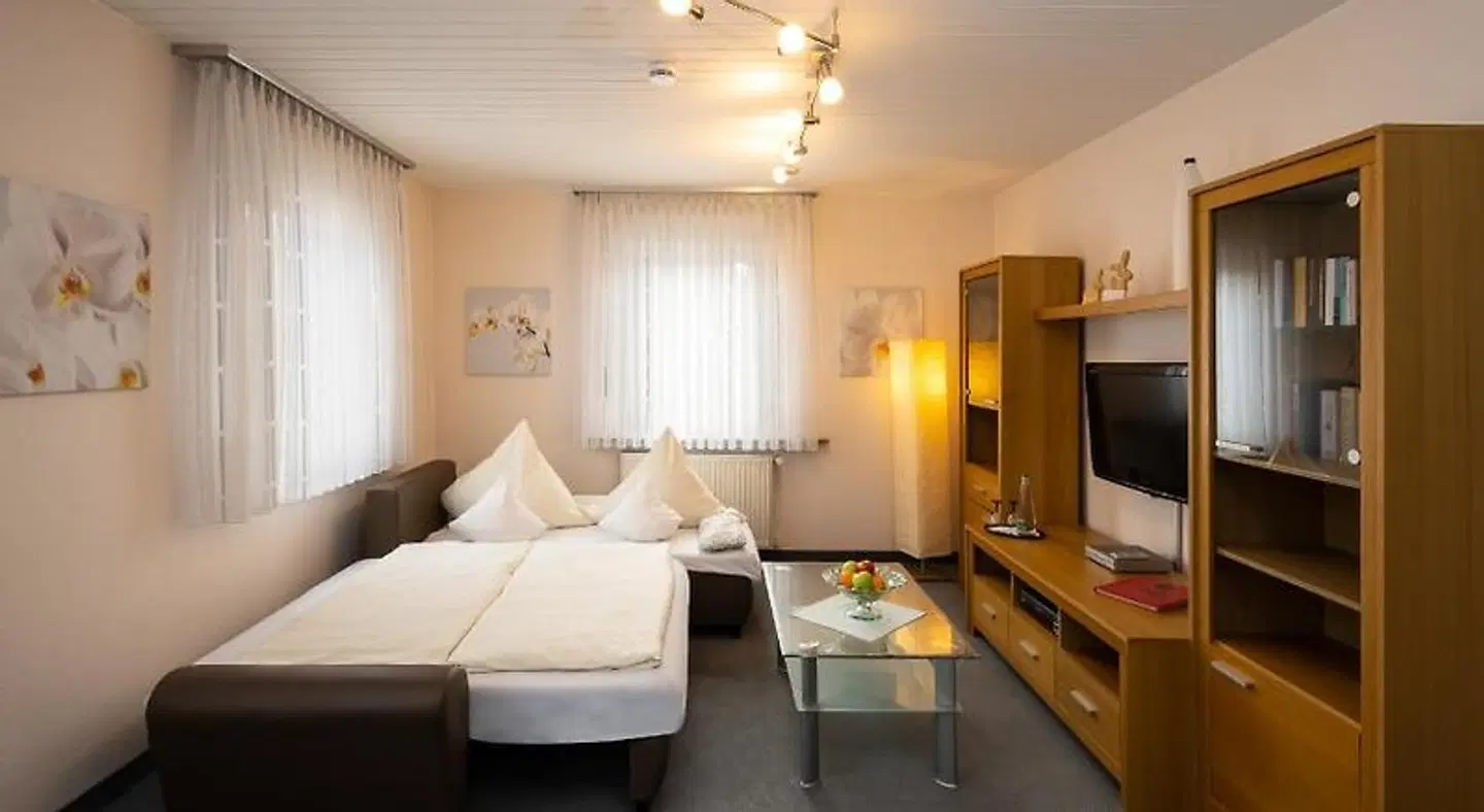 Ambient am Europakanal ROOM_EXAMPLE