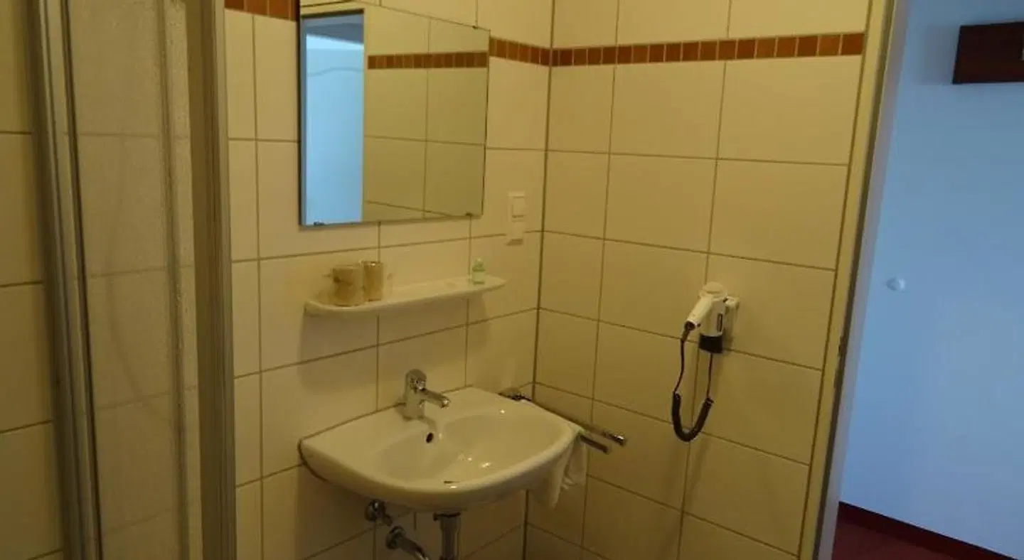 Hotel Seeblick Badezimmer