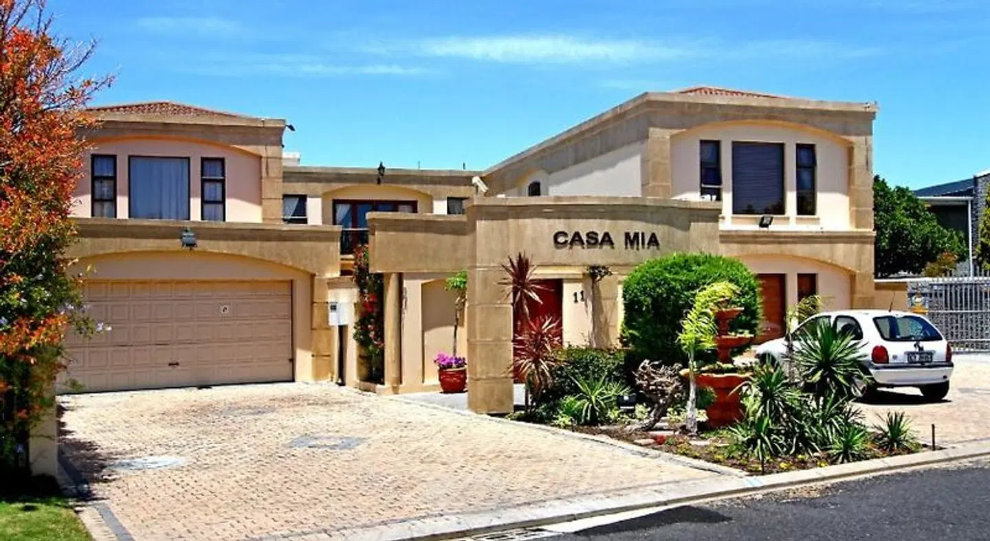 Casa Mia Guesthouse EXTERIOR